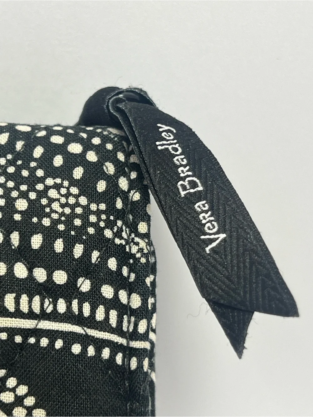 Vera Bradley RFID Mini Tri-Fold Wallet Black and White Paisley Quilted - Picture 3 of 11